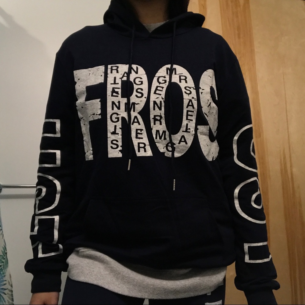 Black printed pullover hoodie jacket